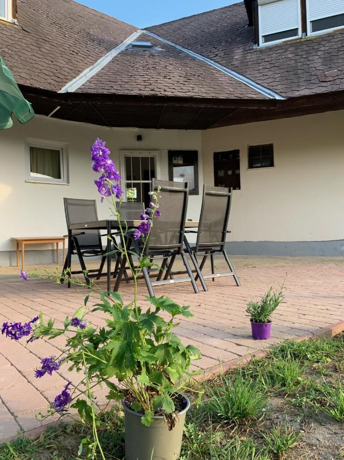 Levendulakert Siofok Apartmanhaz Bagian luar foto
