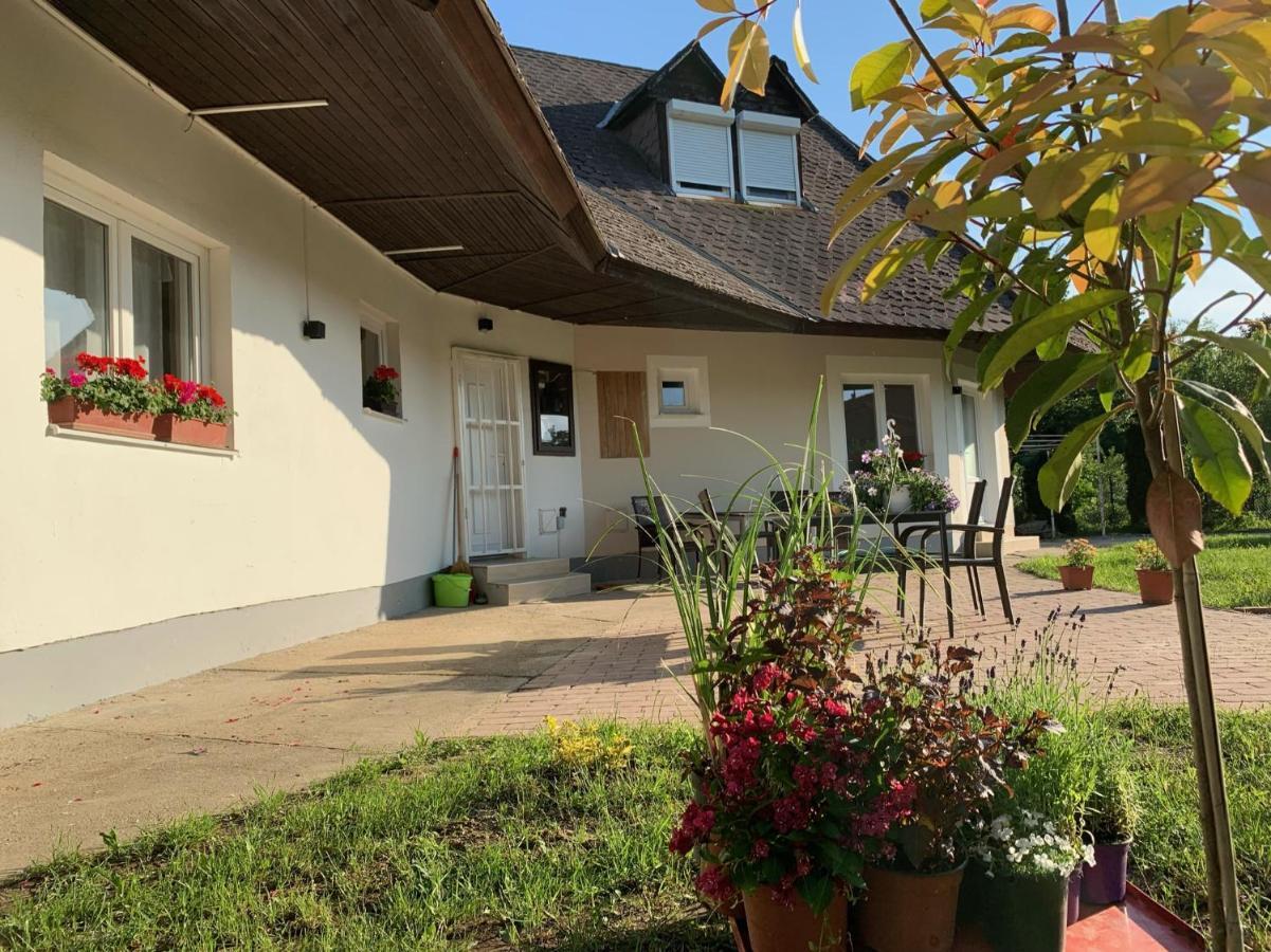 Levendulakert Siofok Apartmanhaz Bagian luar foto