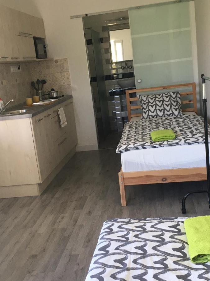 Levendulakert Siofok Apartmanhaz Bagian luar foto