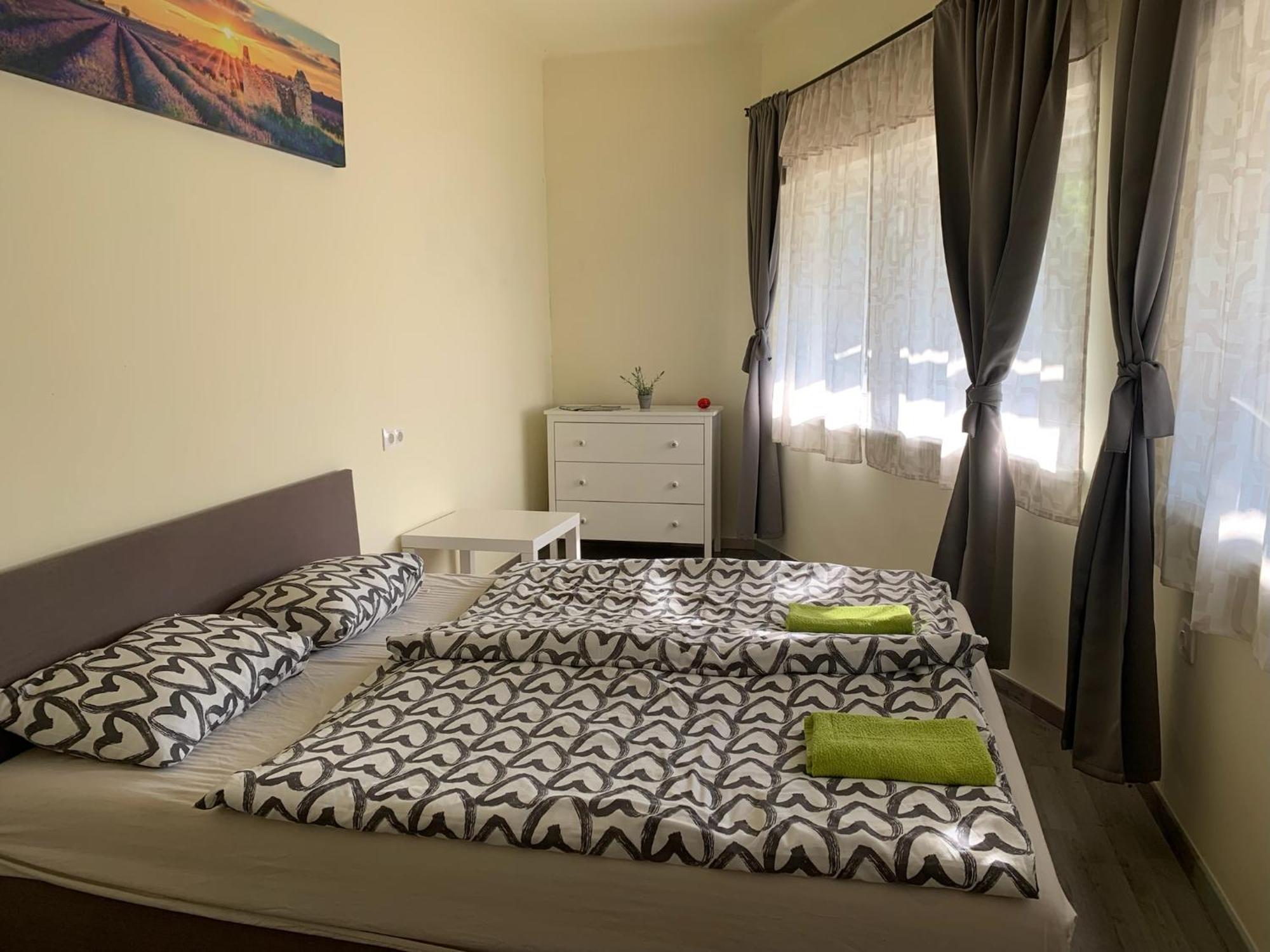 Levendulakert Siofok Apartmanhaz Bagian luar foto