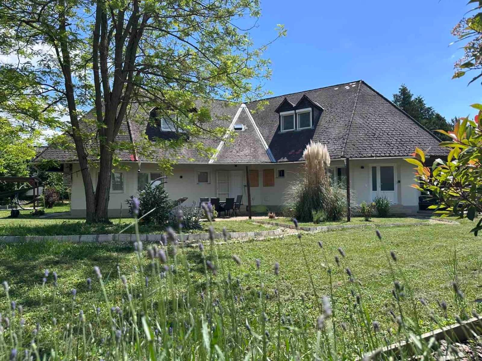 Levendulakert Siofok Apartmanhaz Bagian luar foto